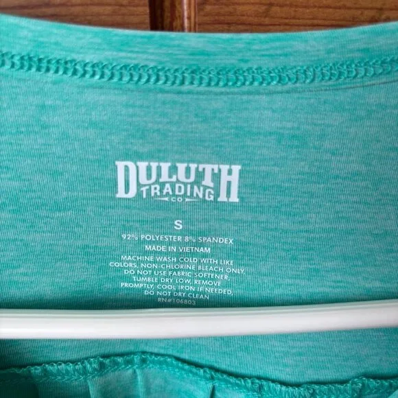 NWT Duluth Trading Cool Touch V-Neck Sleeveless Top - Picture 4 of 5